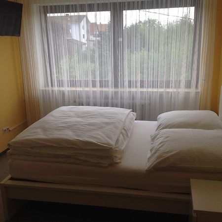 Hotel-Pension Schlossgarten Trippstadt Exteriör bild