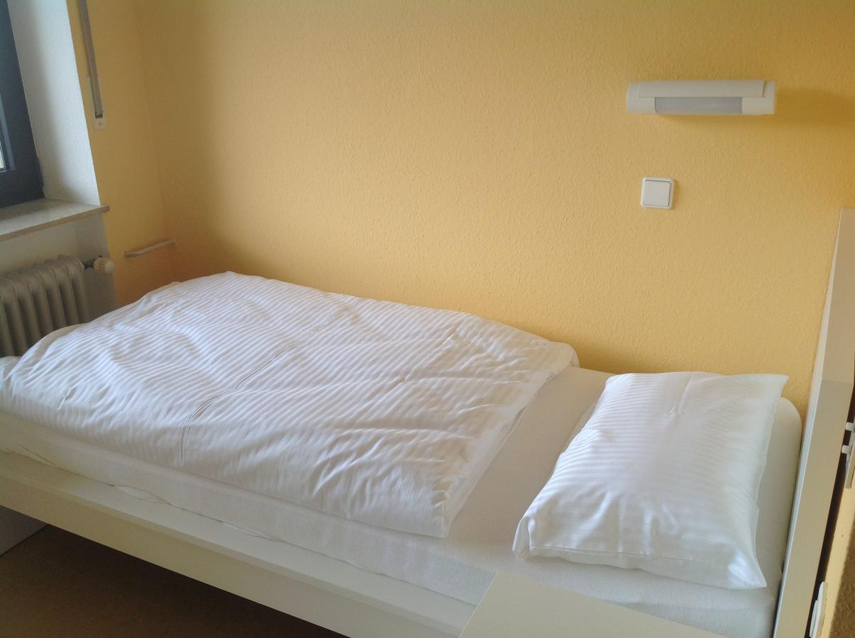 Hotel-Pension Schlossgarten Trippstadt Exteriör bild