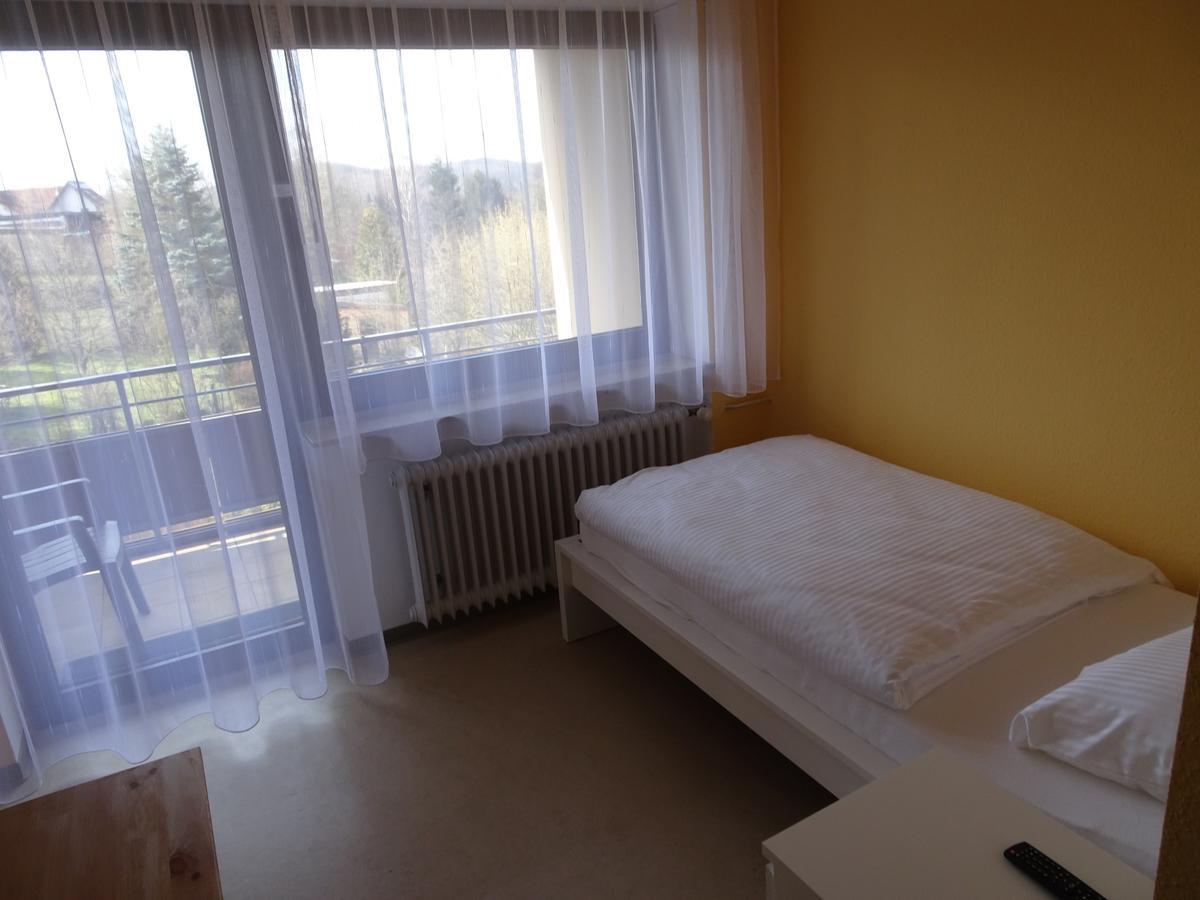 Hotel-Pension Schlossgarten Trippstadt Exteriör bild